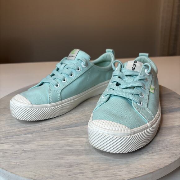 Cariuma Pantone Blue Women's Eggshell Blue Canvas Sneakers US Size 8.5 - Picture 3 of 10